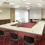 Отель Courtyard By Marriott Magdeburg Барлебен