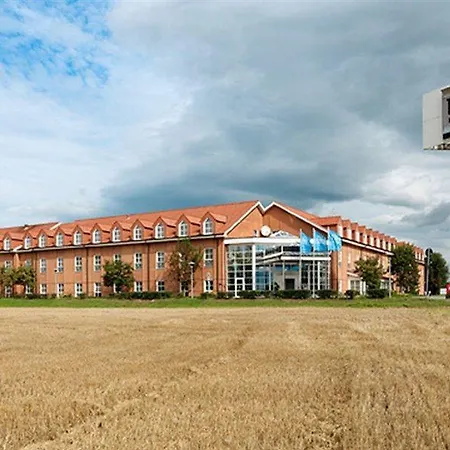 Courtyard By Marriott Magdeburg 酒店