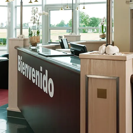 Courtyard By Marriott Magdeburg 4*