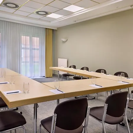 Hotel Courtyard By Marriott Magdeburg Barleben