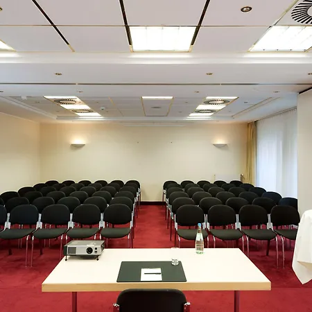 Courtyard By Marriott Magdeburg Hotel Barleben