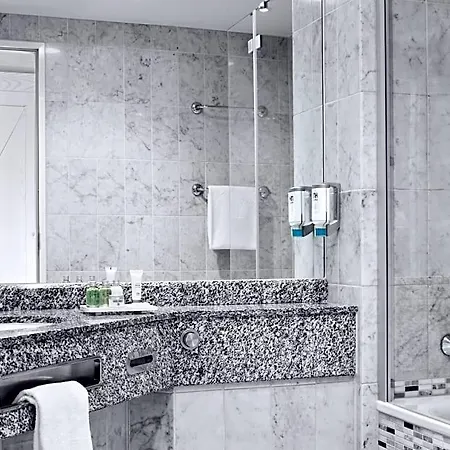 Hotel Courtyard By Marriott Magdeburg