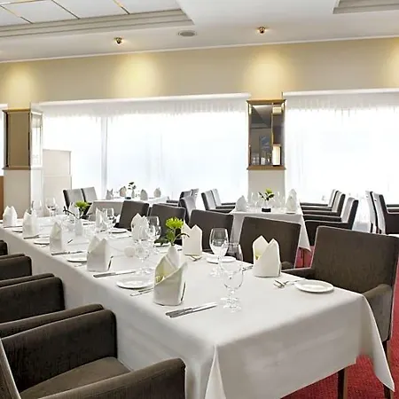 Hotel Courtyard By Marriott Magdeburg Barleben