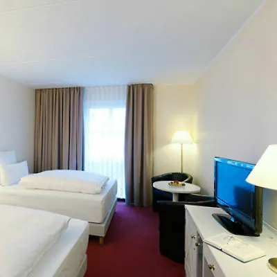 Hotel Courtyard By Marriott Magdeburg 4*