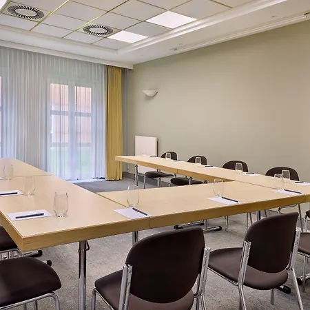 Hotel Courtyard By Marriott Magdeburg Barleben