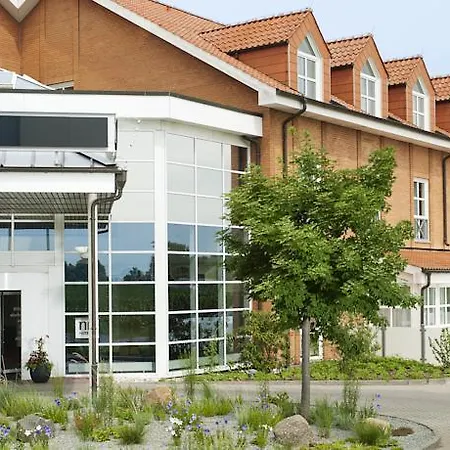 Courtyard By Marriott Magdeburg Hotel Barleben