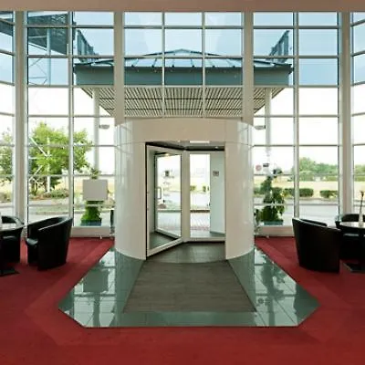 Hotel Courtyard By Marriott Magdeburg 4*