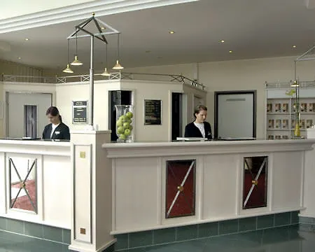 Hotel Courtyard By Marriott Magdeburg 4*