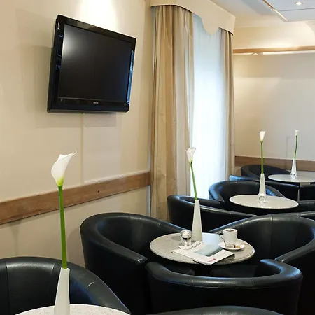 Courtyard By Marriott Magdeburg Hotel 4*