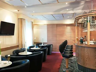 Courtyard By Marriott Magdeburg 巴尔莱本
