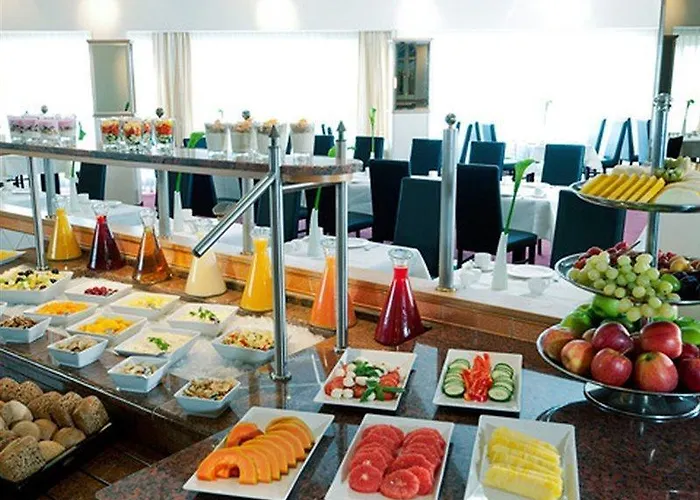 Courtyard By Marriott Magdeburg 4*