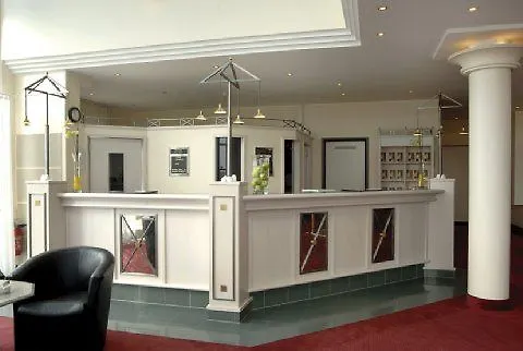 Ξενοδοχείο Courtyard By Marriott Magdeburg Barleben